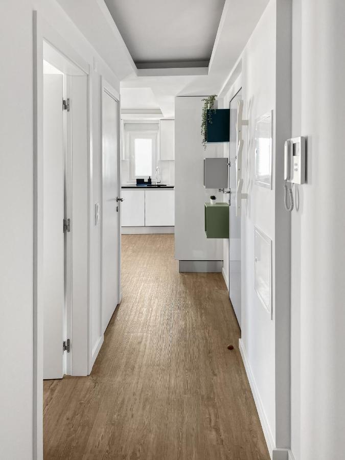 Sea Light Apartment Sesimbra. 2 Bedrooms, 6 Guests Buitenkant foto